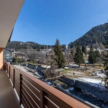 Mar Maturi Con Due Bagni Ideali Per 6 E 10 Persone Nel Centro Di Campiglio Madonna di Campiglio