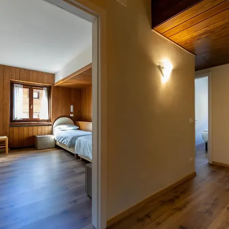 Apartment Mar Maturi Con Due Bagni Ideali Per 6 E 10 Persone Nel Centro Di Campiglio *